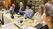 Un momento inolvidable lleno de esperanza y propósito, se vivió el pasado martes 26 de noviembre durante el Encuentro de Gratitud 2024, un espacio dedicado a reconocer y agradecer a los donantes que, con su generosidad están transformando el rumbo de vidas, comunidades y territorios a través de la educación de Calidad de la Universidad Javeriana Cali. 