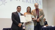 Cruz San Pedro Claver: 25 estudiantes reconocidos por sus calidades humanas y espíritu javeriano