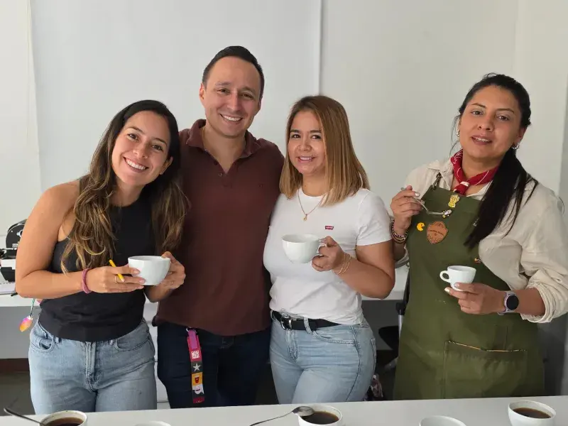 Caficultores fortalecen sus competencias técnicas con la Credencial en Café de la Javeriana Cali 