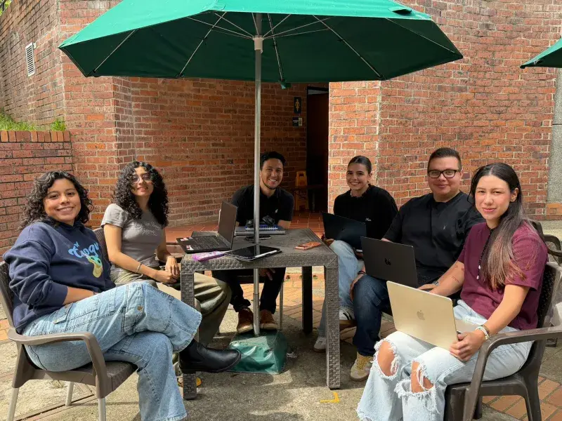 Campus Nova y estudiantes de Diseño de Comunicación Visual se unen para resolver retos reales de marca